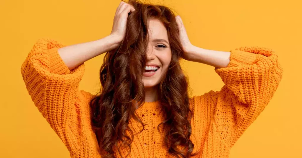 Hair Care Tips: आप भी पाना चाहते हैं शाइनी और सुन्दर बाल, तो करें ये काम शैम्पू से पहले, जानिए पूरी जानकारी