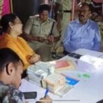 Betul News | Rs 10 lakh caught at Kukru check post.