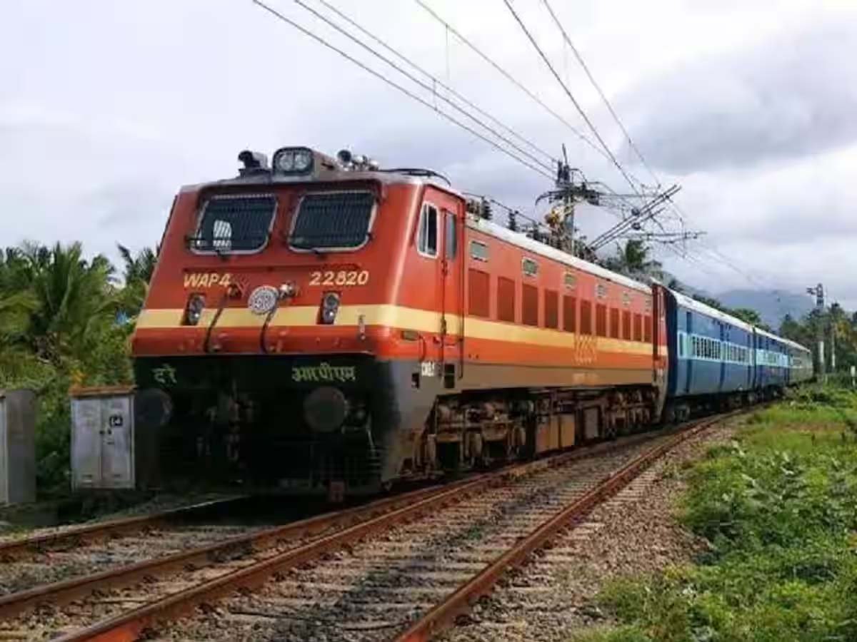 Train Stoppage Ernakulam-New Delhi will have stoppage in Betul.
