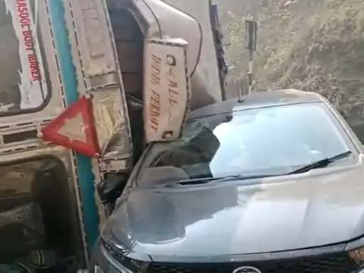 Nagpur Bhopal Highway | The container went out of control and overturned on the car