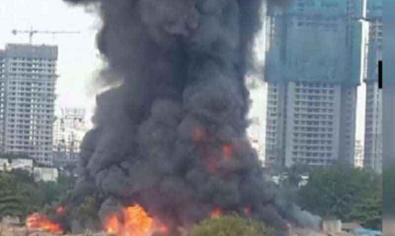 फर्नीचर मार्केट में आग, लाखों का