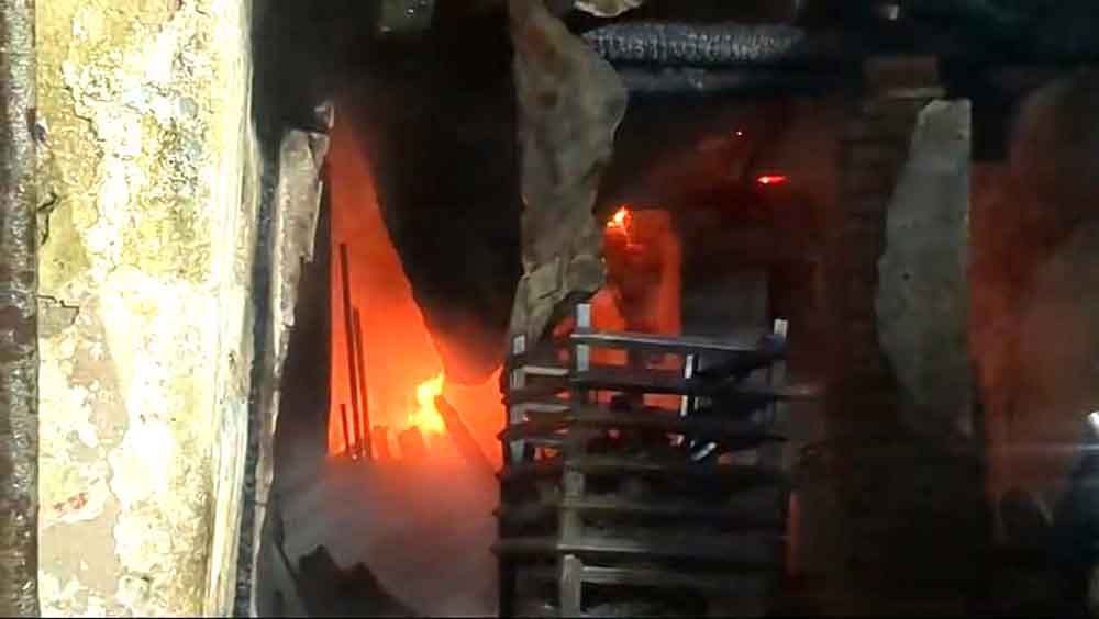 मकान और 5 दुकान में आग लगने