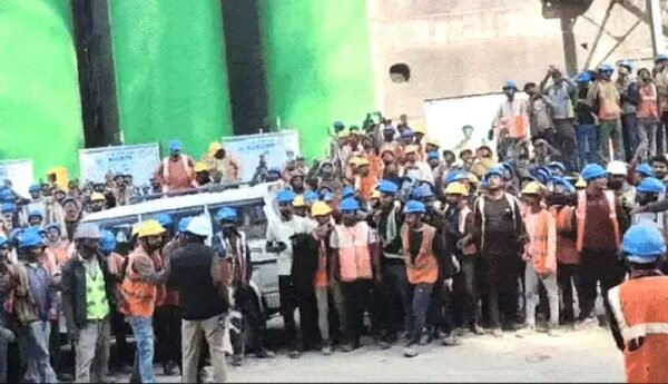 प्लांट में बड़ा हादसा, 5 मजदूरों