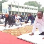 प्रतिदिन सूर्य नमस्कार से हमारा शरीर, मस्तिष्क औरविचार होते हैं मजबूत और पुष्ट :