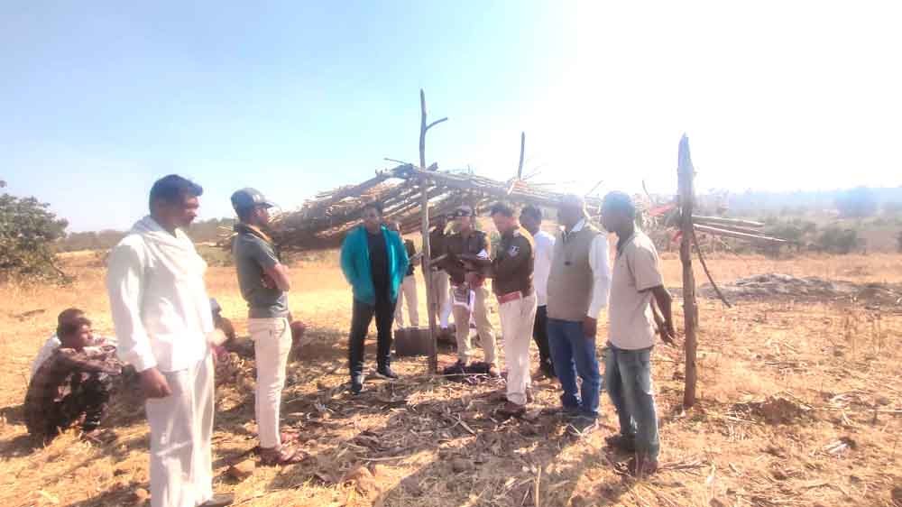 पत्नी की हत्या कर शव जलाने वाला पति