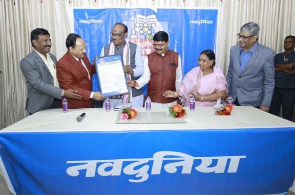 नवदुनिया ने केंद्रीय राज्यमंत्री को