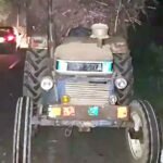 गन्ने से भरे ट्रैक्टर से टकराई बाइक