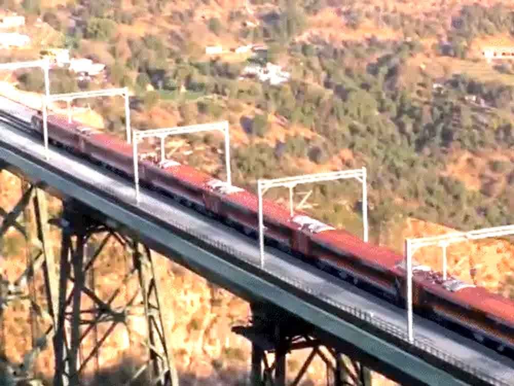 जम्मू-कश्मीर में वंदे भारत एक्सप्रेस