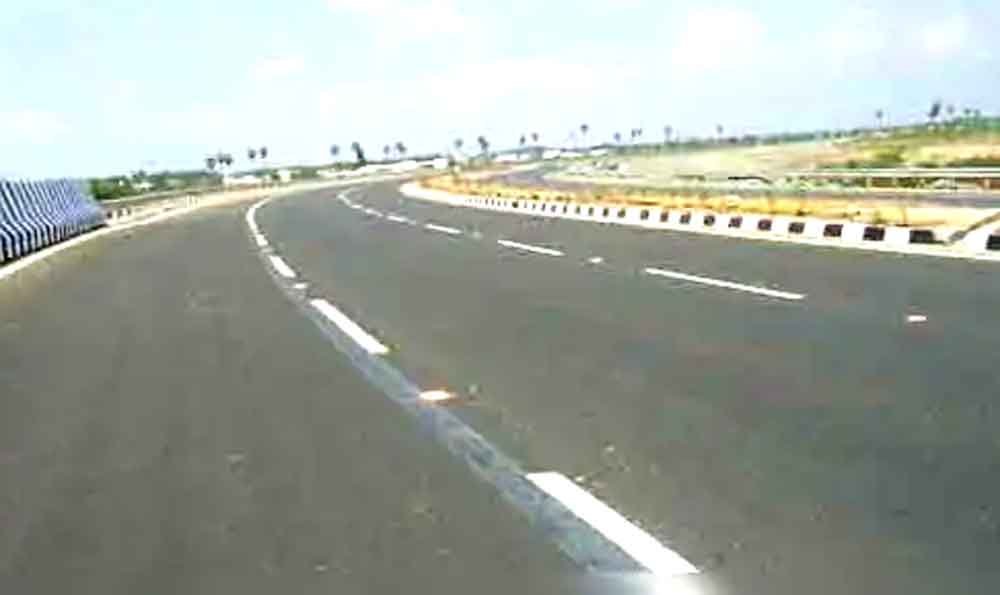 आय बढ़ाने हाईवे और स्टेडियम के