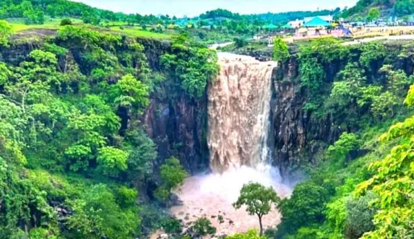 यह पिकनिक स्पाॅट सभी को फेल