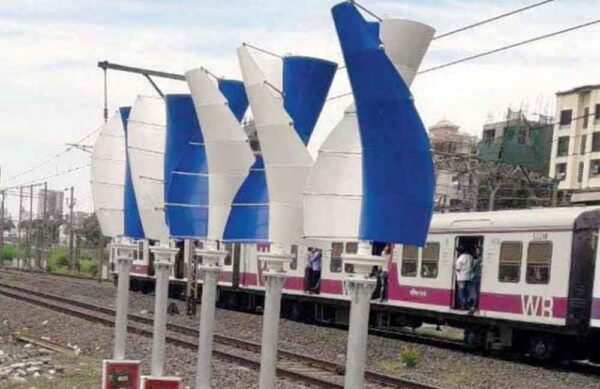 भारतीय रेलवे करेगी रेलवे ट्रैक के किनारे