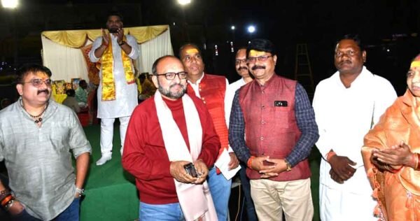 शिवम सेवा समिति ने किया स्कूल