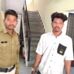 पुलिस ने पकड़ा