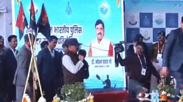 मुख्यमंत्री ने भारतीय पुलिस वाटर स्