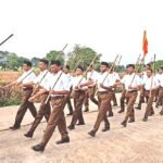 तेजी से हो रहा हिंदुओं