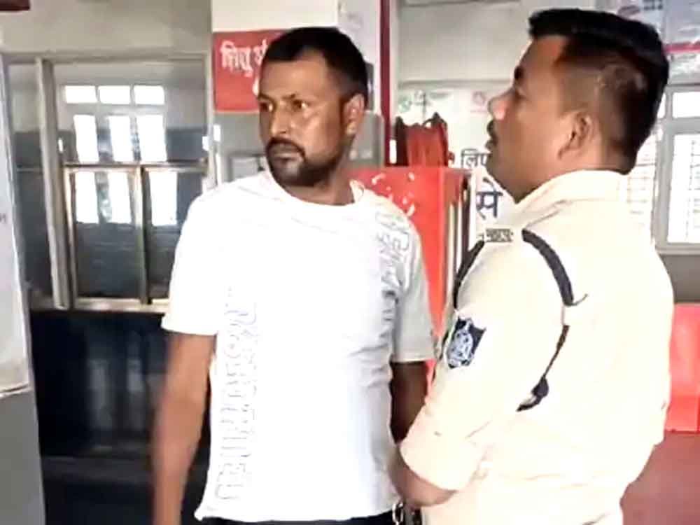 अफीम तस्करी का मास्टरमाइंड