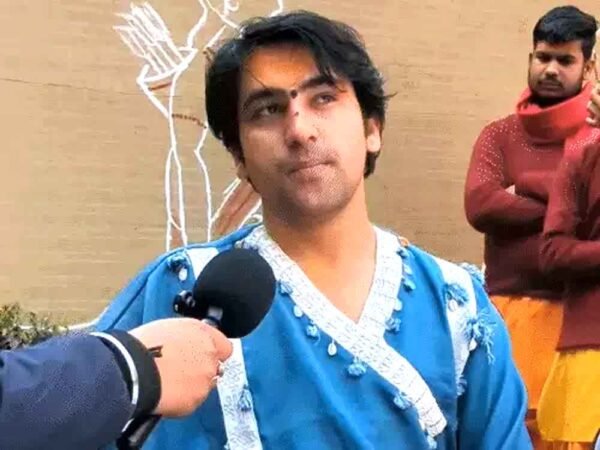 वाइफ नहीं अर्धांगिनी चाहिए: