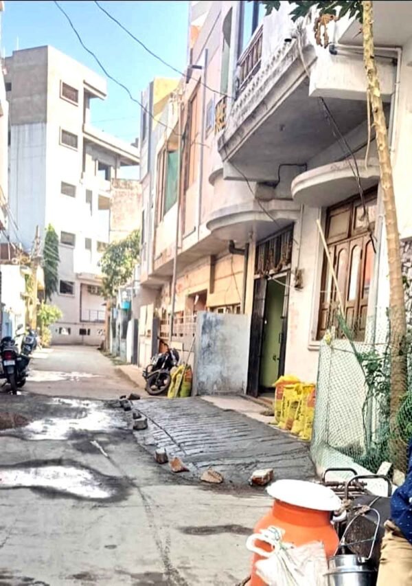 नगर में अतिक्रमण बढ़ा, आवागमन में