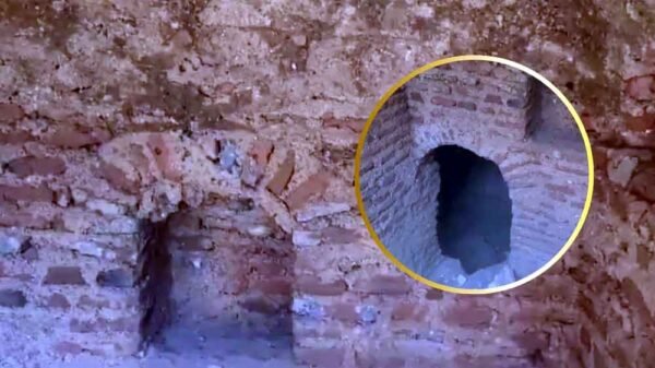 गुप्त रास्ता और प्राचीन कमरा