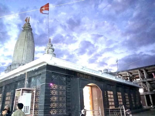 राधाकृष्ण मंदिर