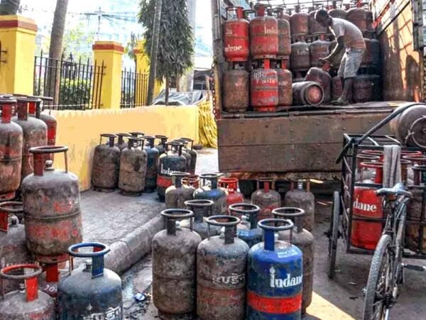 भारत में भीषण गर्मी और बारिश का