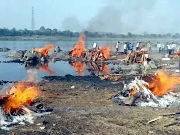 20 मजदूरों की मौत, 18 का