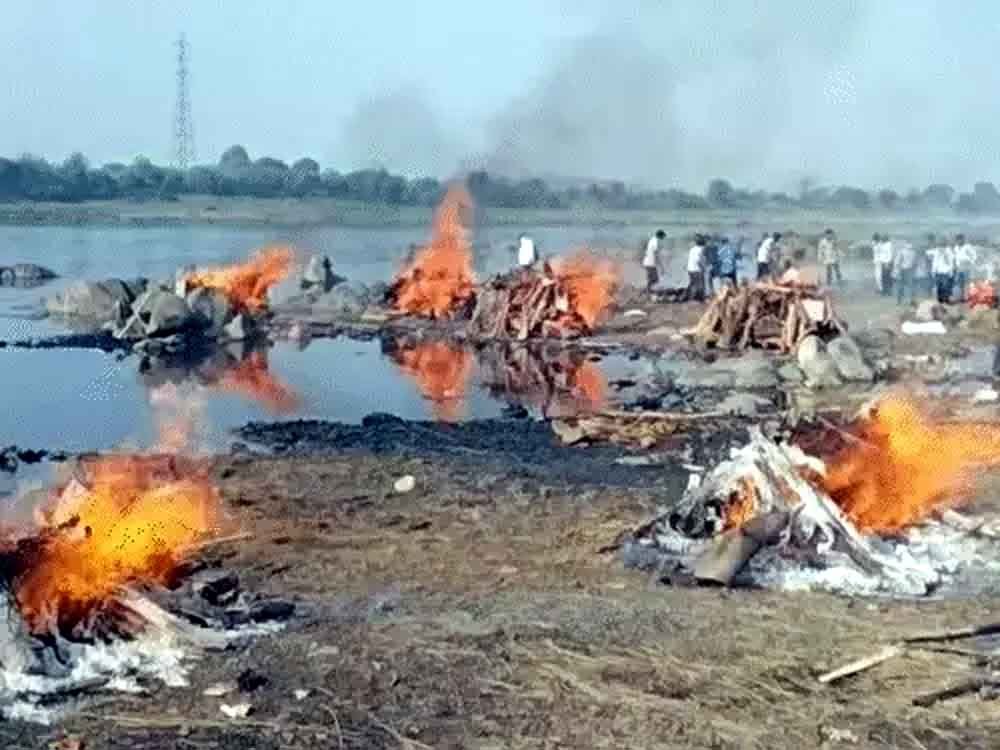 20 मजदूरों की मौत, 18 का