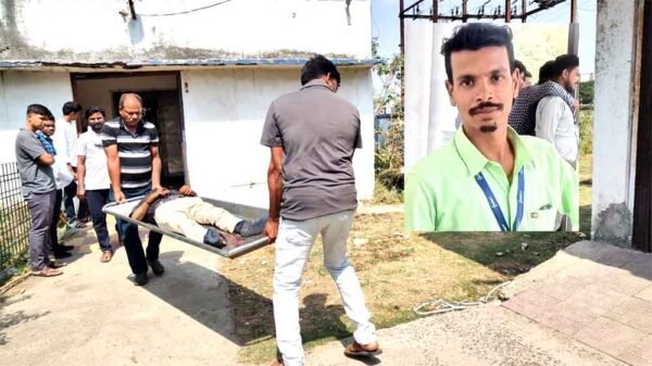 फाइनेंस कंपनी के कर्मचारी का