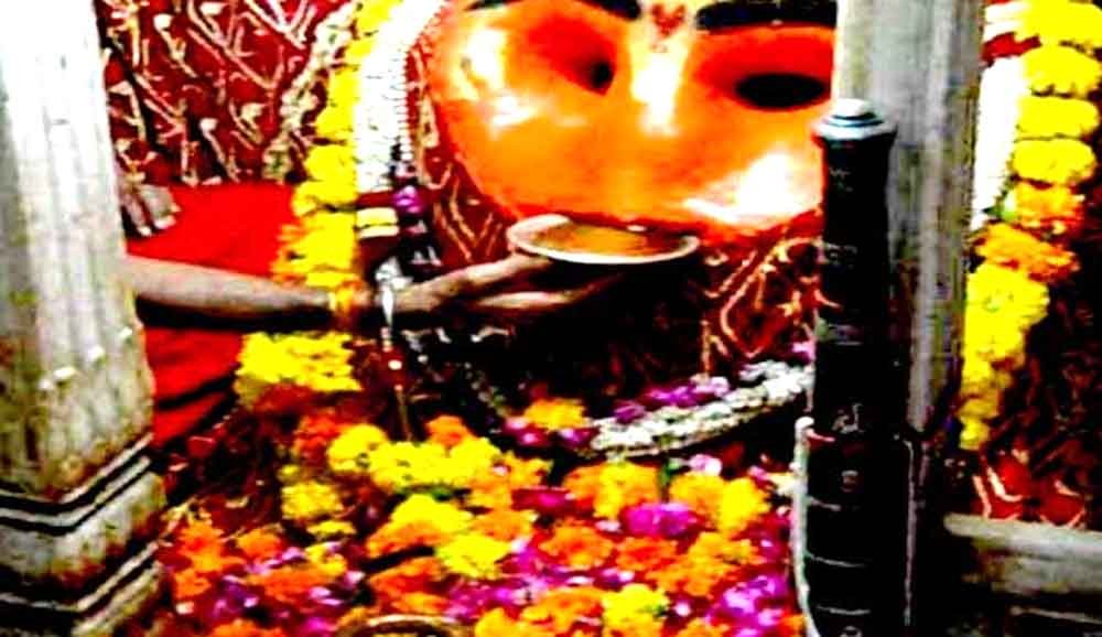 उज्जैन के काल भैरव मंदिर में