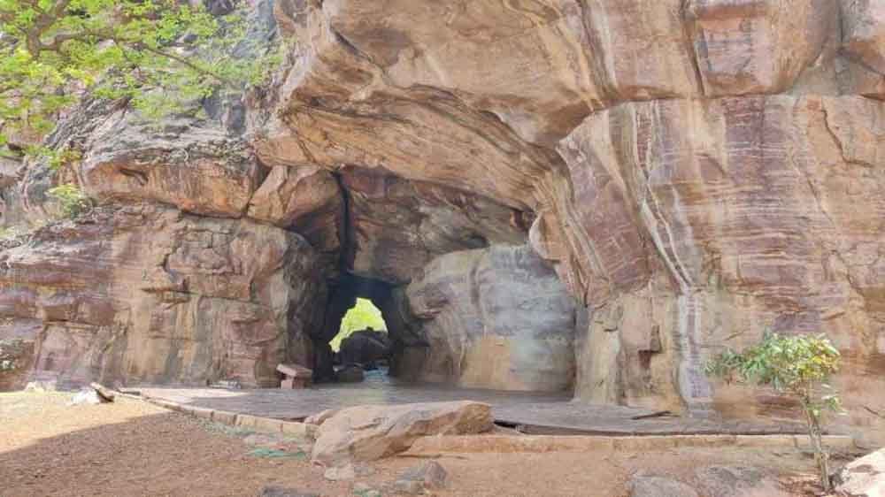 गर्मी का कहर: भीमबेटका और भोजपुर