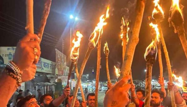 पहलगाम आतंकी हमले के खिलाफ