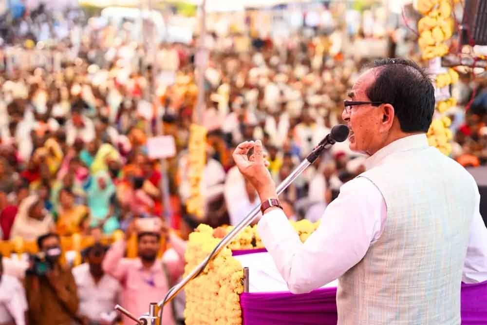 लाड़ली बहना’ से अब ‘लखपति बहना’