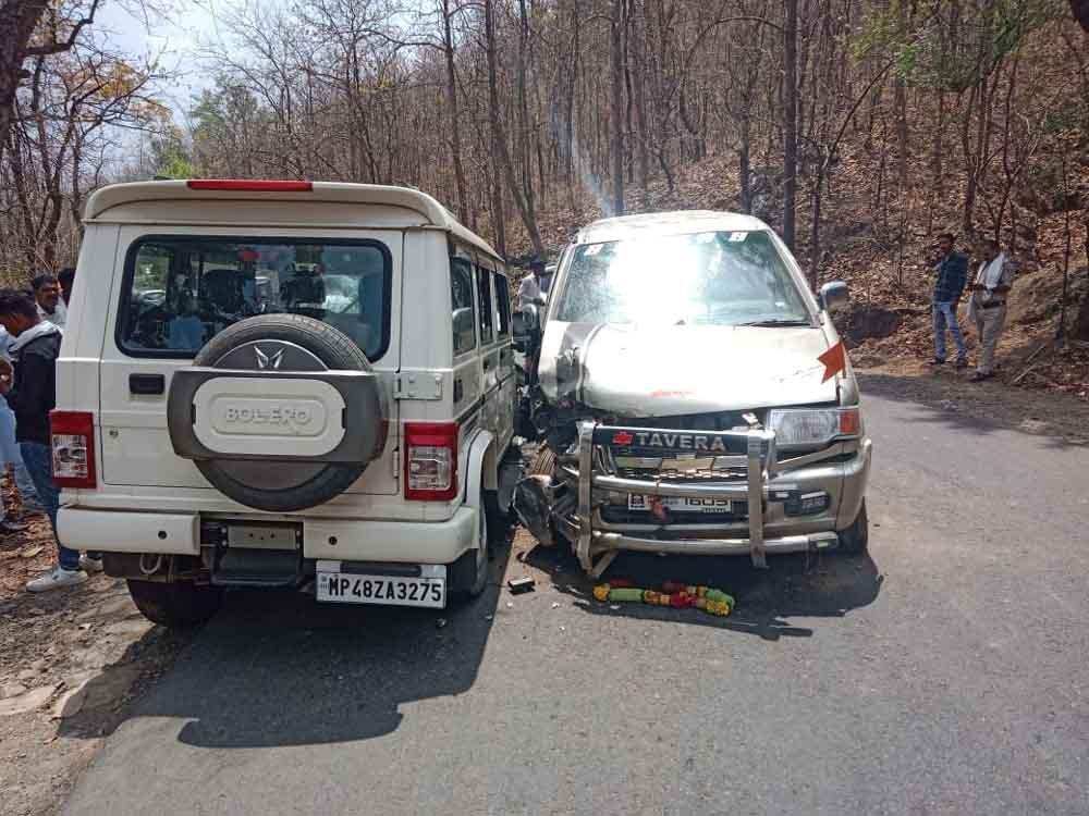 बोलेरो-टवेरा की