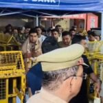 काशी विश्वनाथ में आकाश अंबानी ने किए