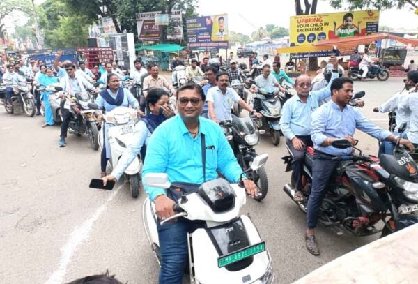 नपा ने गौरव दिवस