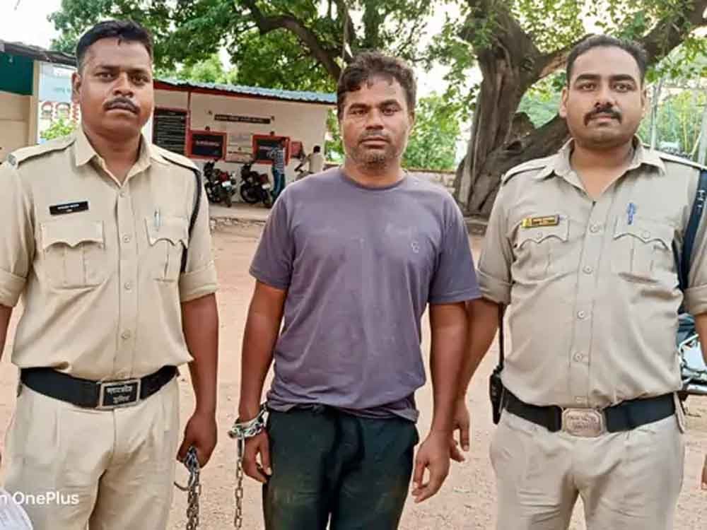 दुष्कर्म के आरोपी बस ड्राइवर को