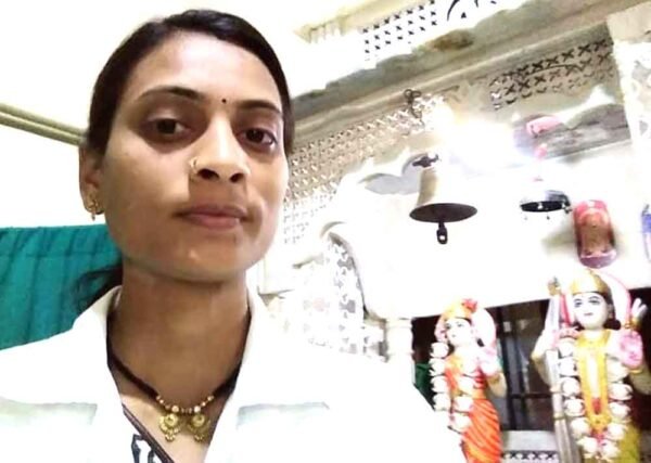 निजी अस्पताल में कार्यरत नर्स की