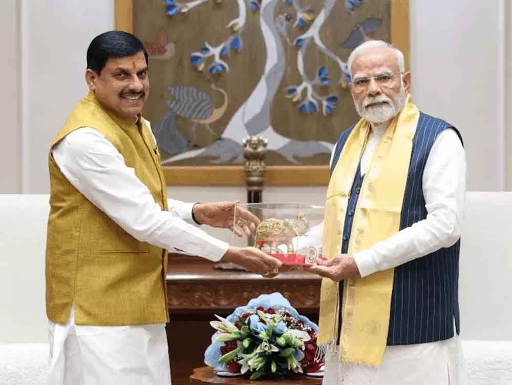 दिल्ली में पीएम मोदी से मिले सीएम मोहन