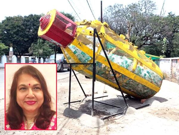 वेस्ट से बनाई डस्टबिन