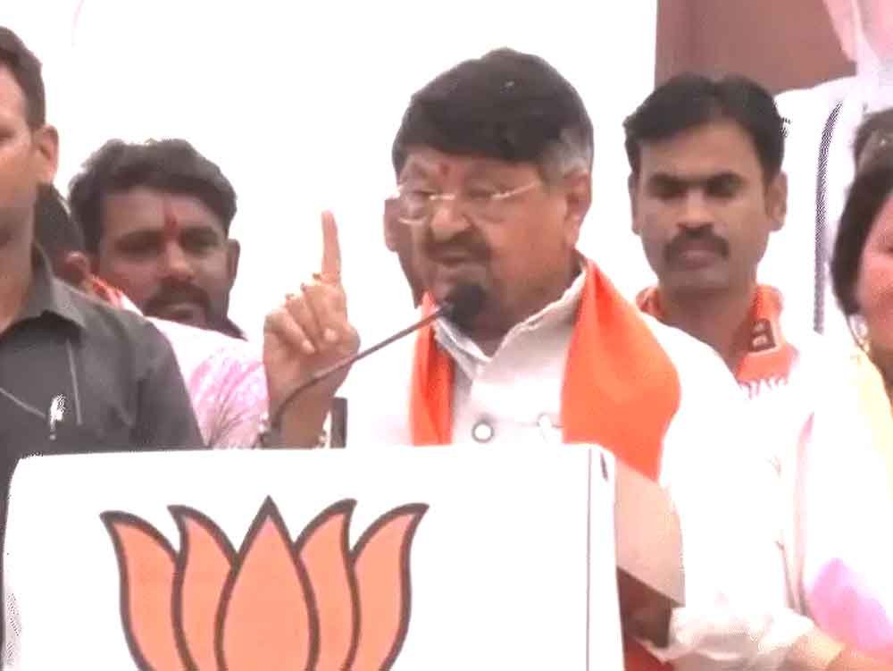 बिना संस्कार के बच्चे 'सोनम' बन जाते