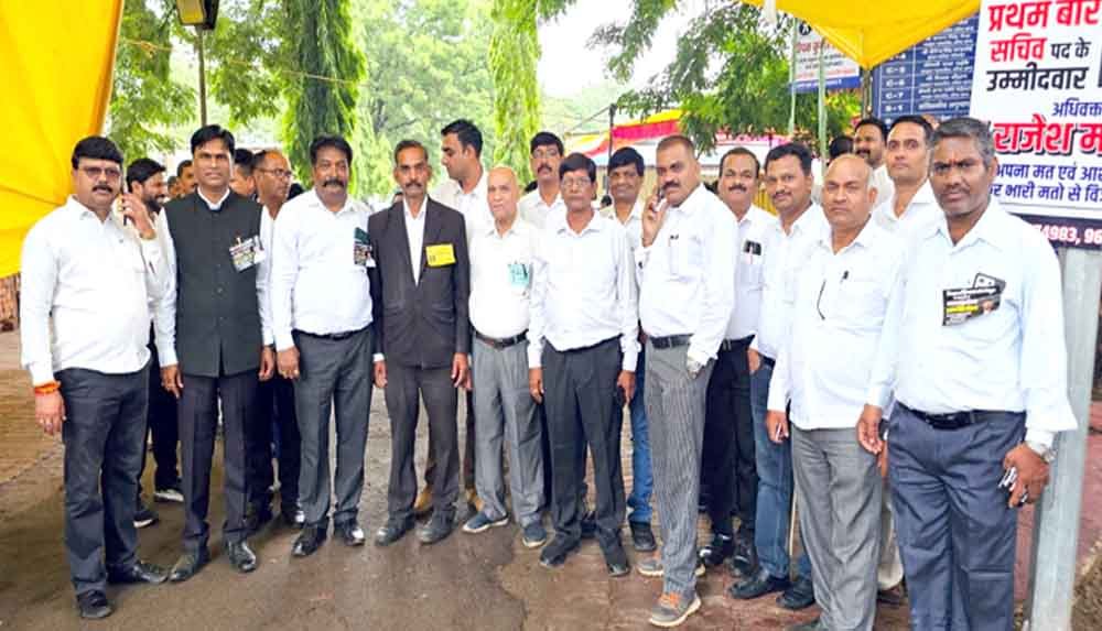 जिला अभिभाषक