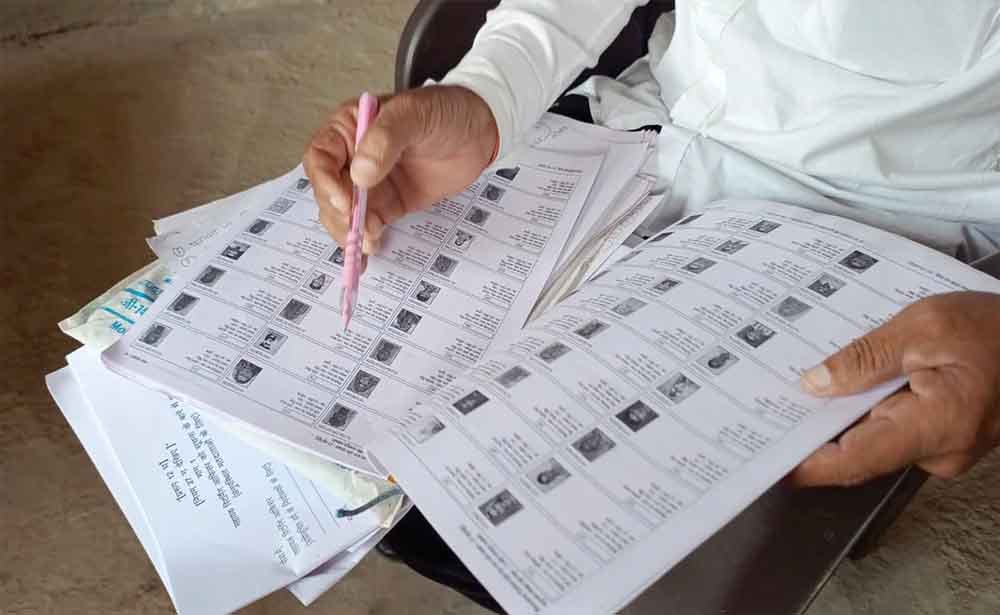 वोटर लिस्ट वेरिफिकेशन में सामने आए