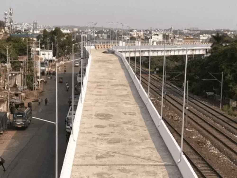 भोपाल का 90 डिग्री टर्न ओवरब्रिज बना
