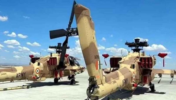 भारतीय थल सेना को मिले अपाचे हेलीकॉप्टर,