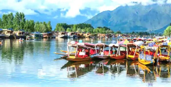 पहलगाम हमले के बाद कश्मीर में टूरिज्म