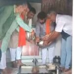 कृष्णा बनकर रह रहा