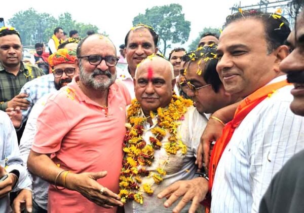 हेमंत खण्डेलवाल को