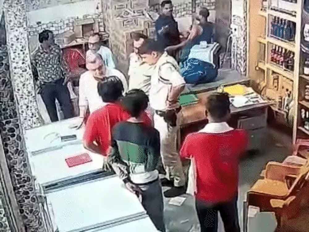 शराब दुकानों