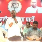 तिरंगा यात्रा के समापन समारोह में कांग्रेस