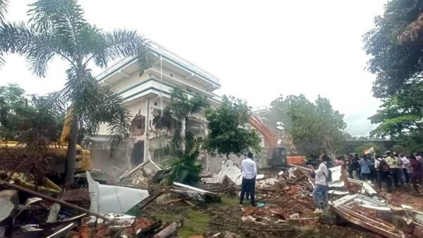 मछली’ गैंग की 3-मंजिला कोठी पर